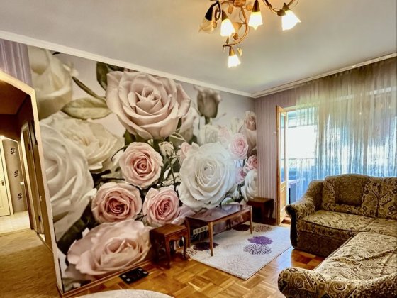Продається 2к квартира в Дніпровському районі. Запорожье