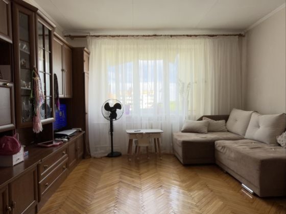 Продаж 2 кім квартири (51 м2) житловий стан  (цегляний,чешка, є підвал ) вул.Керамічна Львов