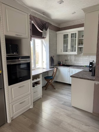 Новинка 3к квартира с евро ремонтом в центре - фото 1