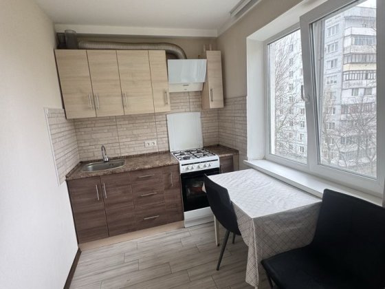 Продаж 2кімн.кв на Космосі вул.Чумаченка 5/5 (окремі кімнати) Запорожье