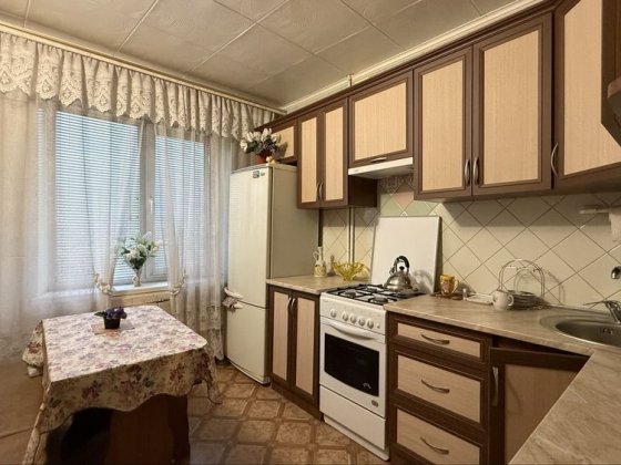 Продается 2-х комн. кв. на Бабурке Запоріжжя