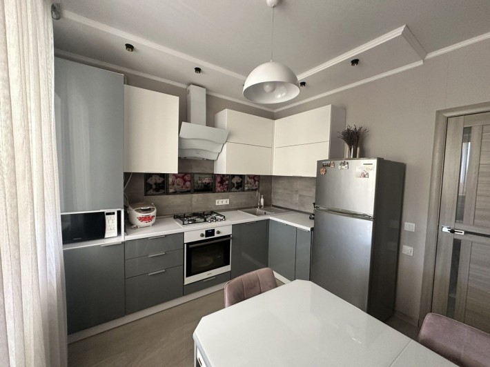 Продаж 2 кімн квартири з ремонтом - фото 1