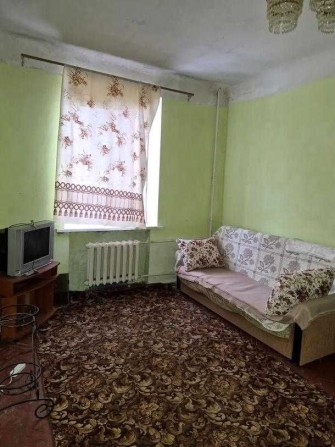 Продам  1комн изолированую кв-ру 10000 уе - фото 1