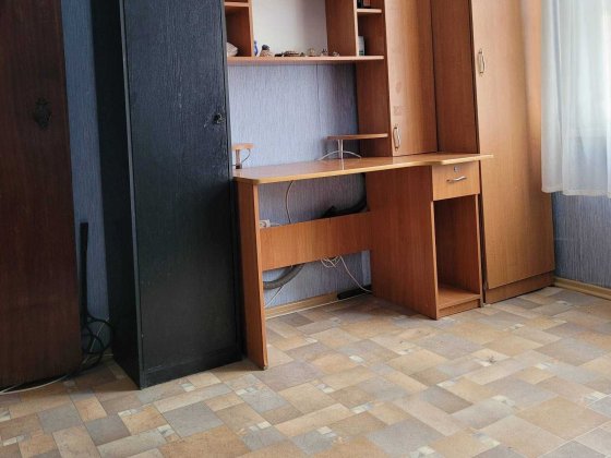 Продам на Алексеевке возле м.Победа 2к. квартиру, 45м, жилое, 8/12 Харків