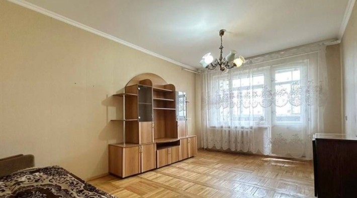 Продаж квартири 2кім на Г.Крут - фото 1