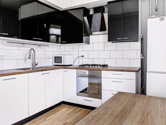 2х к.из.Сталинка вблизи Госпрома. Реальная. Старт -54999$