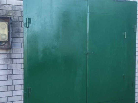 Здається гаражний бокс 60м2 на лівому березі Камянське ціна договірна Каменское