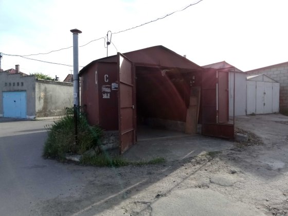 Здам гараж на тривалий термін в товаристві "Лада" Чорноморськ