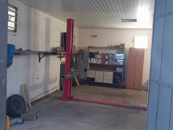 ОРЕНДА ГАРАЖА з підйомником Коломия