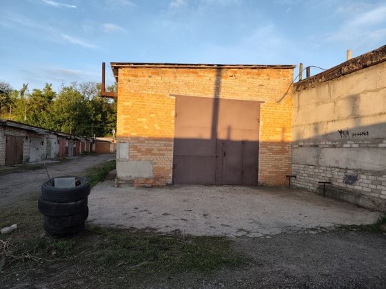 Аренда великого гаражу під СТО Біла Церква