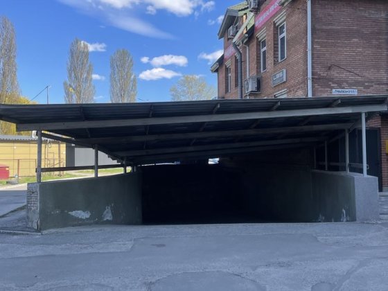 Сдам парковочне місце Бровары