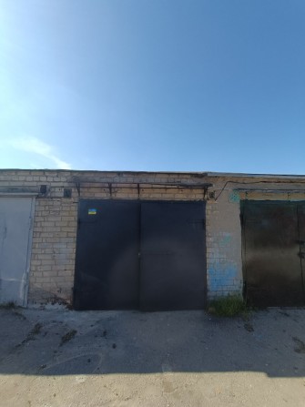 Продаж капітального  гаража/ОБМІН на 1к з доплатою, район Димитрівського ринку ,світло, сигналізація - фото 1