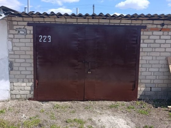 Продам гараж в кооперативі " ЗАХІДНИЙ" Володимир