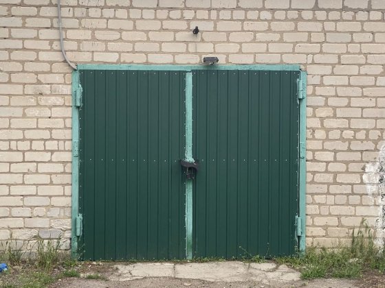 Продам гараж в центрі міста Канев