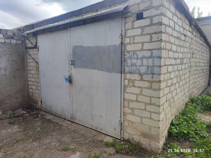 Продам гараж на 1м-не,возле НП2 - фото 1