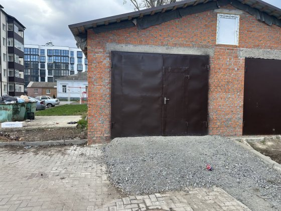Продам гараж в центрі міста Ромни Сумська обл. Ромны