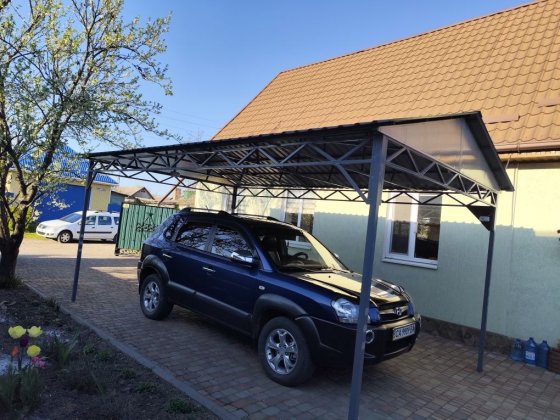 Продам навіс для автомобіля Смела