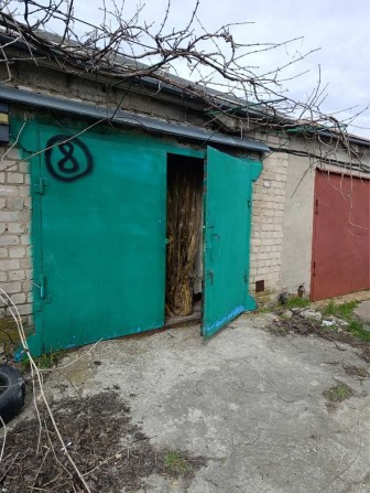 Продам гараж кооператив Іскра, сухий ціна 5500$ т.0666469540 - фото 1
