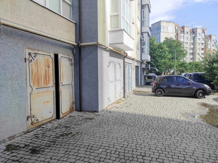 Продається гараж по вул. Стуса, 38 в ЖК Левада 3 - фото 1