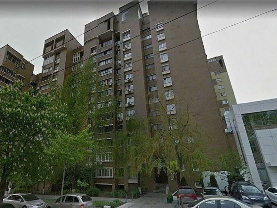 Продам  3-кімнатну квартиру в центрі вулиця Антоновича 88 Київ