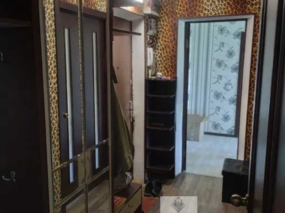 Продається 2-кімнатна квартира з великою кухнею, вул. Чумаченко, Космічний район Запоріжжя