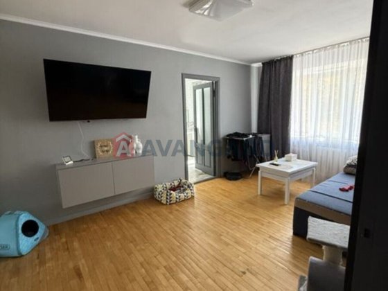 Продам 2-кімнатну квартиру. Правий. Запоріжжя