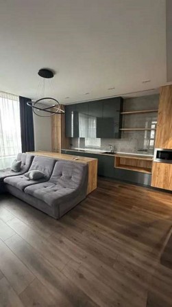 Продаж 2-к квартири вул. Ділова 1/2 - фото 1