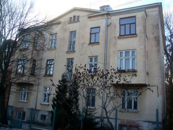 Продаж 3 кімнатної квартири в центрі Львова, вулиця Цегельського Л. (бокова Чупринки) Львов