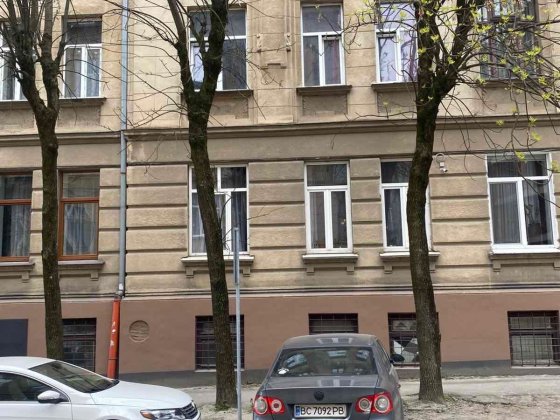 Продається двохкімнатна квартира Львов