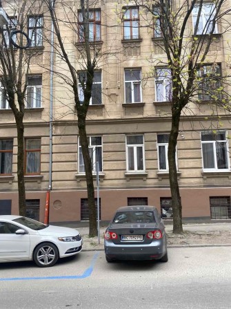 Продається двохкімнатна квартира - фото 1