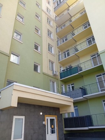Продам 2-хкомн квартиру в новострое - фото 1