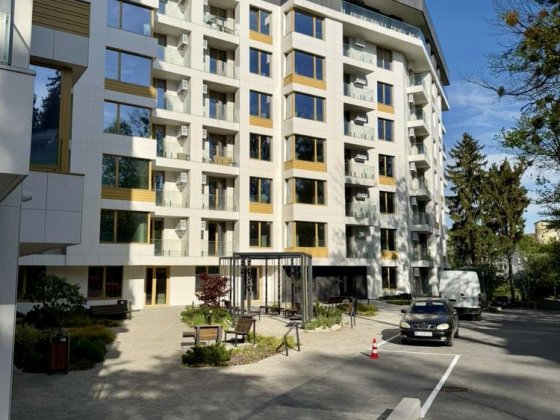 Квартира 2 кім. в ЖК Гіацинт Люкс на 5 поверсі, можна з парк. зданий