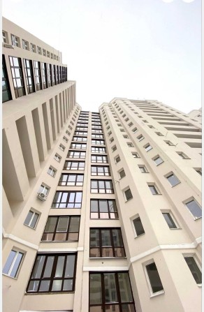 Найкраща пропозиція в комплексі! Продам 2-кімнатну квартиру площею 65 м² у сучасній новобудові ЖК Со - фото 1