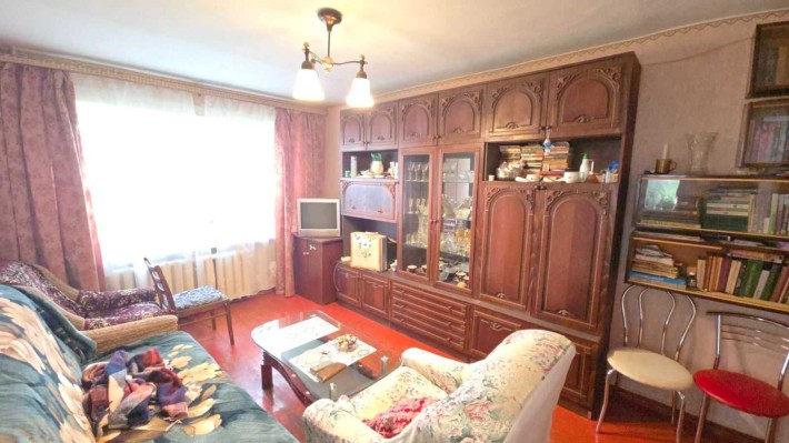 Продам 3х ком квартиру метро Индустриальная ул Шариковая 28000 - фото 1