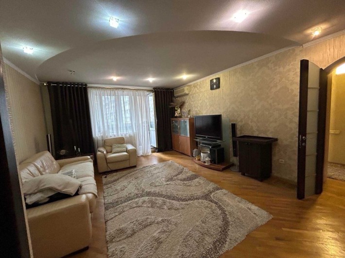Продам 3к квартиру  Холодногірська 13  біля АТБ,  5 поверх, газ ! сертифікат ! ( 91144) - фото 1