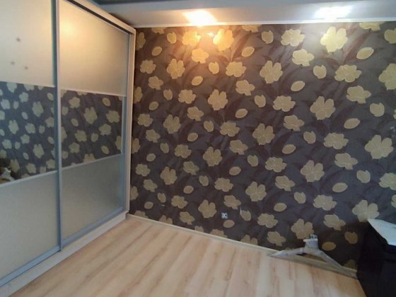 Продам 1 комн квартиру 5этаж Возле Класса Роганский метро Индустриальна OA Харьков