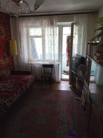 Продається 2 кімнатна квартира р- н Космонавтів, Миколаївська - фото 1