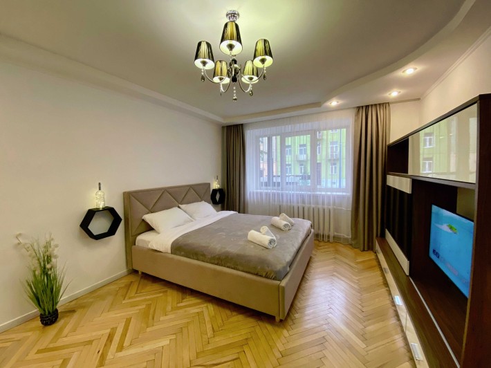 1 кім. квартира 35м, вул. Шевченка, з меблями і технікою, власник - фото 1