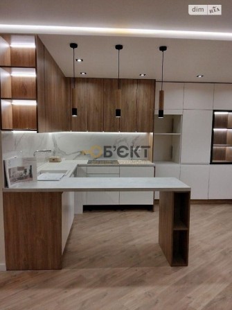 В продаже 3-к квартира 98м² в ЖК «Сокольники», Новый Авторский ремонт - фото 1