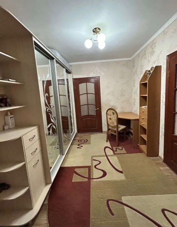 Продаж двокімнатної квартири з великою кухнею в мкр. Північний (л1) - фото 1