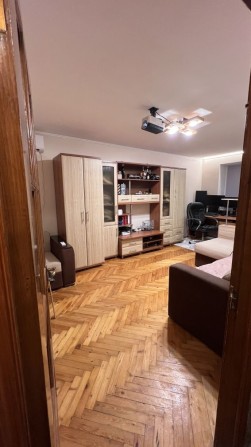 Власник. Продам 1-кімнатну квартиру вул. Наукова / Пулюя. - фото 1