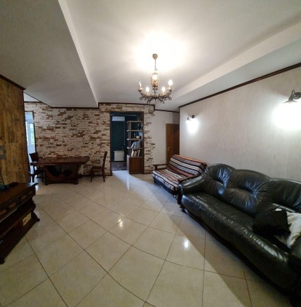 Продам 3-к.квартиру на Садовій - фото 1