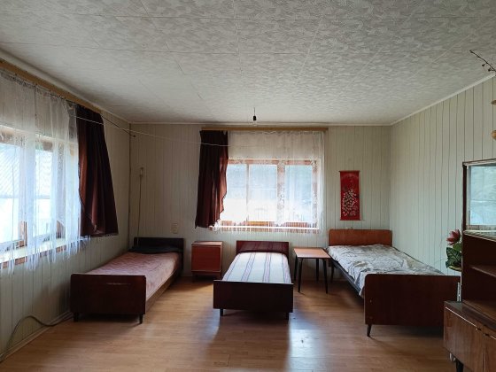 Здається літня кімната для 3 працюючих чоловіків для ночівлі р-н шк№12 Умань