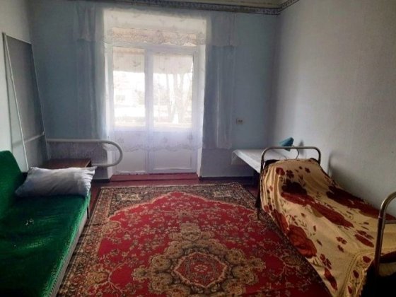 Здам кімнату у сімейному гуртожитку з балконом, з меблями кухня  ,умивальник туалет загального корис Запорожье