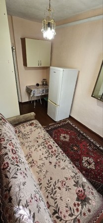 Сдам комнату в коммуне ул. Новаторов - фото 1