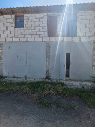 Заголовок: Продам капітальний дворівневий гараж (122 м²) з житловою - фото 1