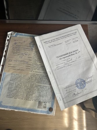 Гараж з документами біля жк Файна таун  вул мрії нивки - фото 1