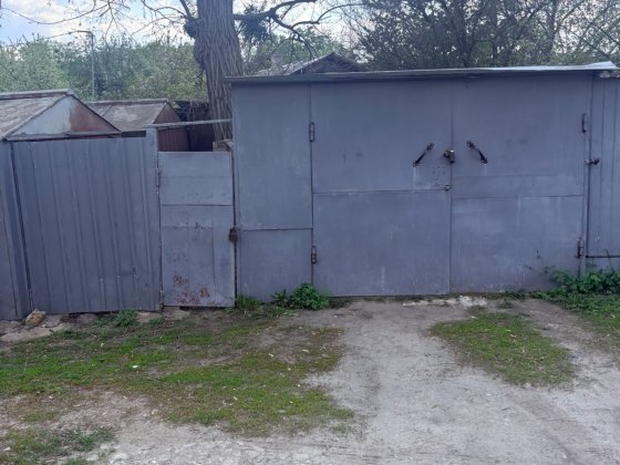 Продам гараж район Одеської