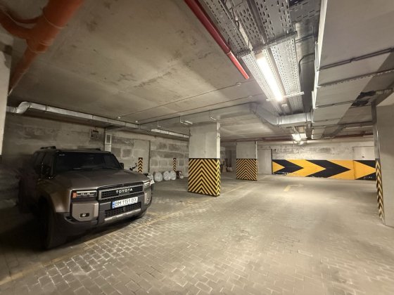 Продаж паркінгу 17м2!Гарна інвестиція!ЖК Петрівські Липки!Кредит без% Святопетрівське