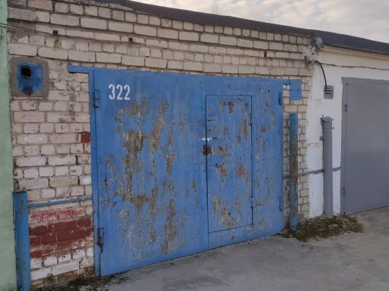 Продам гараж в районі хлібзаводу Вараш
